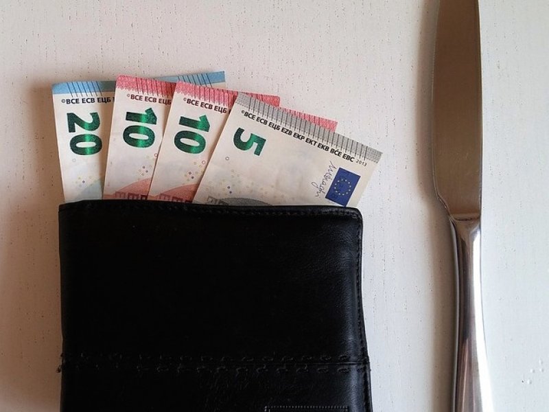 Ποιοι συνταξιούχοι καλούνται να επιστρέψουν χρήματα