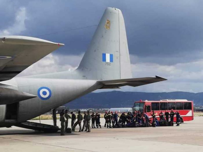 Πυροσβεστική: Κλιμάκιο πολιτικών μηχανικών στην Αλβανία