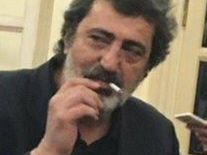 Παύλος Πολάκης: Η Ντόρα καπνίζει περισσότερο!
