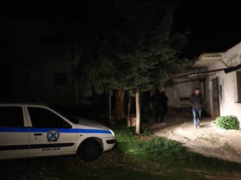 Καλύβια: Τέσσερις άνδρες νεκροί από υγραέριο