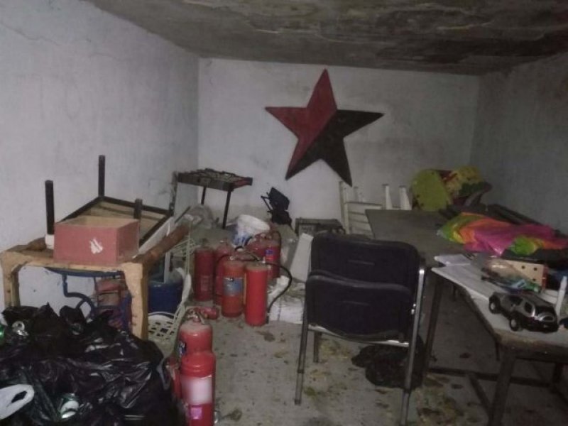 Μαρούσι: Εξοπλισμός ταραχών στην κατάληψη που εκκενώθηκε (φωτό)