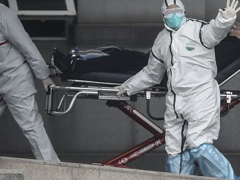 Εκρηκτική αύξηση κρουσμάτων σε Θεσσαλονίκη και Αττική