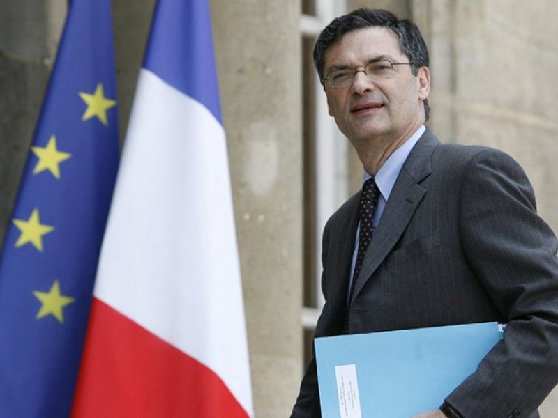 Κορονοϊός Γαλλία: Νεκρός ο πρώην Υπουργός Πατρίκ Ντεβετζιάν