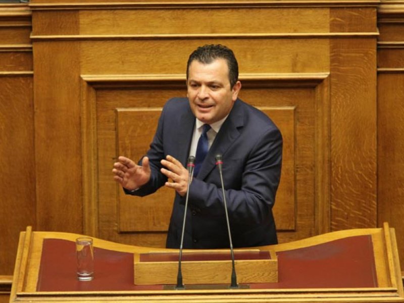 Κορονοϊός: Σε οικοιοθελή καραντίνα ο βουλευτής Χρήστος Μπουκώρος