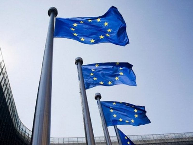 Κομισιόν: Ύφεση 9% τo 2020 στην Ελλάδα, ανάπτυξη 6% το 2021