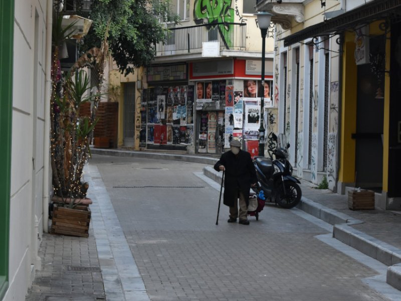 Ξανά μανά νέα αυστηρότερα μέτρα από αύριο Κυριακή