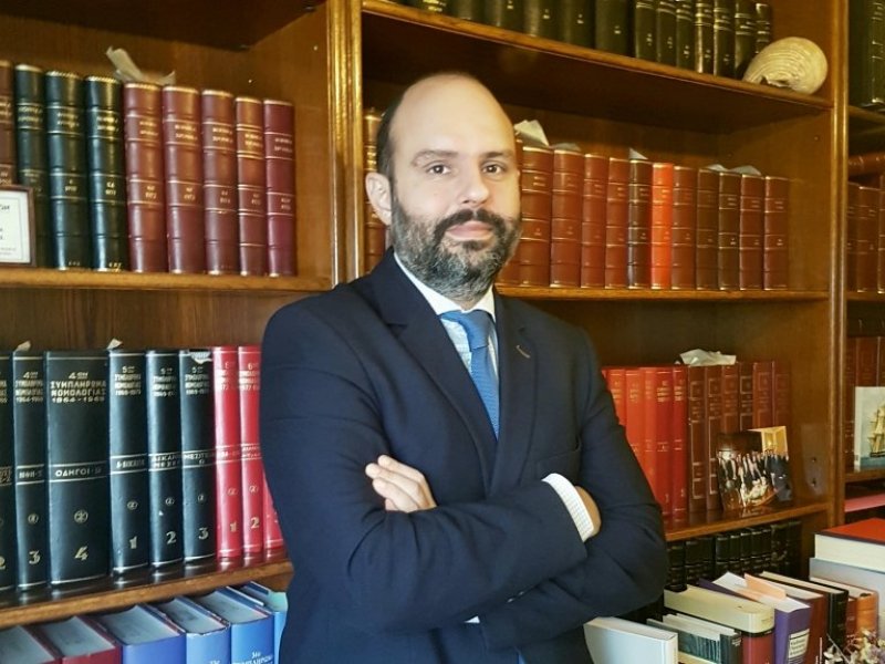 Μ. Καλαντζόπουλος: Πάμε σε άγνωστο εργασιακό τοπίο – Οι κίνδυνοι της επόμενης μέρας (βίντεο)