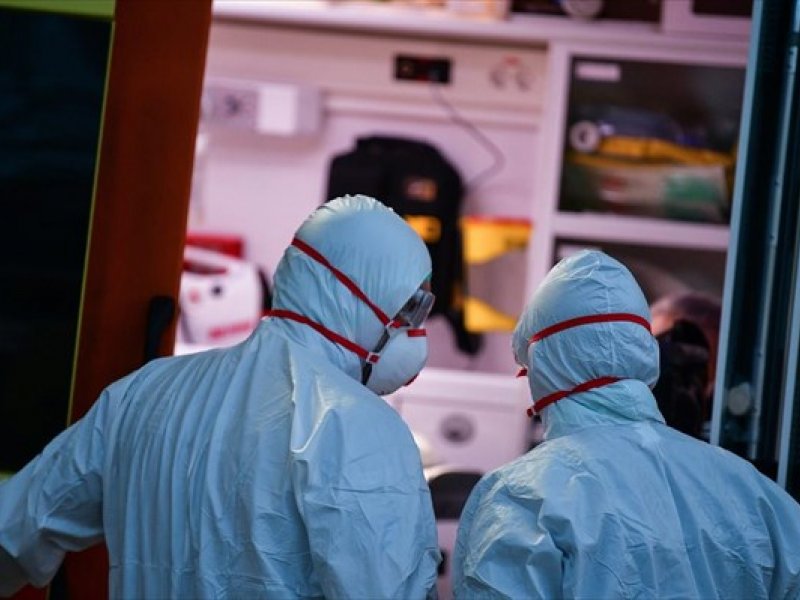 «Βαρόμετρο» ο Απρίλιος για την εξέλιξη του ιού