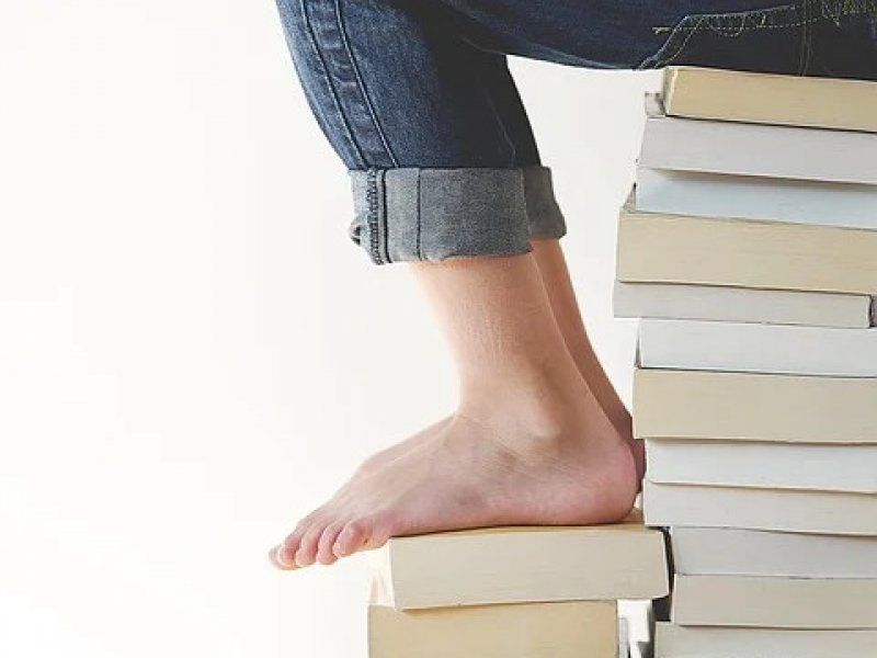 Το υπ. Παιδείας απαντά σε πέντε συχνές ερωτήσεις για τη διανομή συγγραμμάτων και την εξεταστική