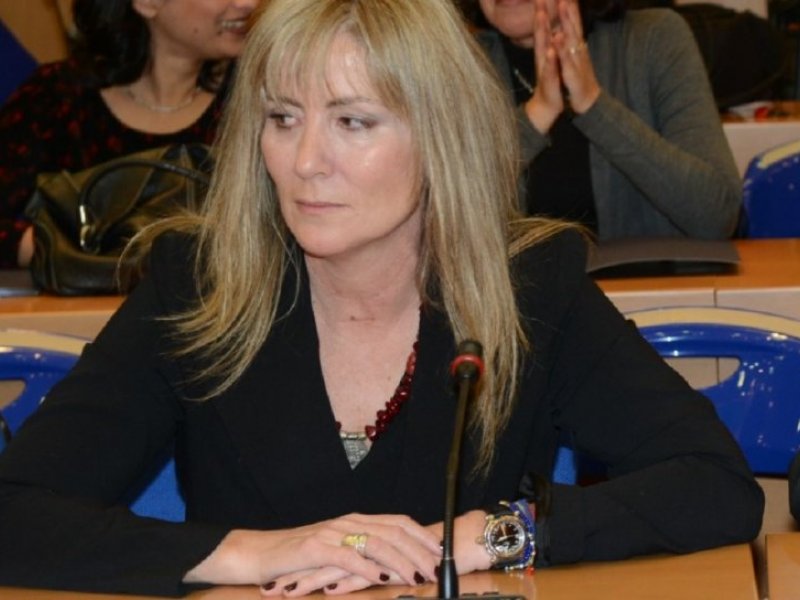 Τουλουπάκη κατά Λοβέρδου: «Να διαψεύσει τον Αγγελή και όχι εμένα για το ταξίδι στη Βιέννη!»