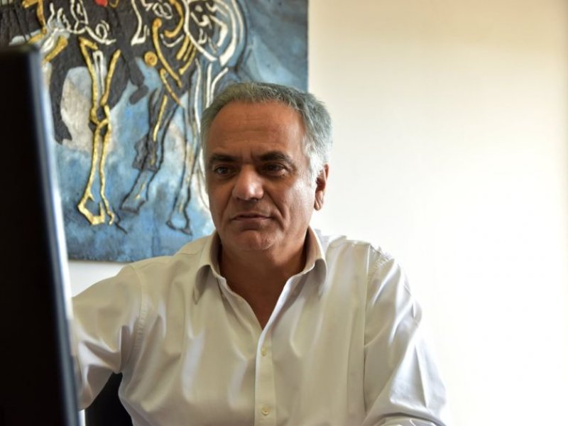 Σκουρλέτης: Δωρεάν μάσκες αντί για πρόστιμα (βίντεο)