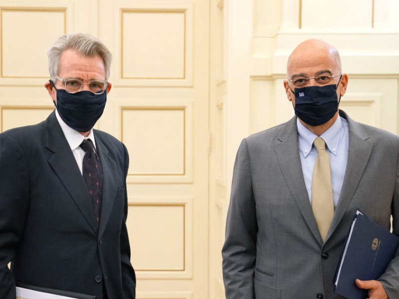  Συνάντηση Νίκου Δένδια με τον αμερικανό πρέσβη Τζέφρι Πάιατ
