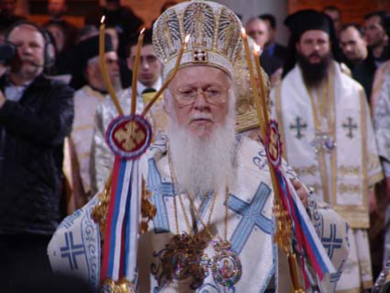 Πατριάρχης από Ίμβρο: Ξανασταθήκαμε στα πόδια μας και συνεχίζουμε