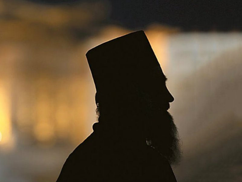 Λάρισα: Συνελήφθη στα ΚΤΕΛ ο ιερέας που καταδικάστηκε για υπεξαίρεση 3,8 εκατομμυρίων ευρώ