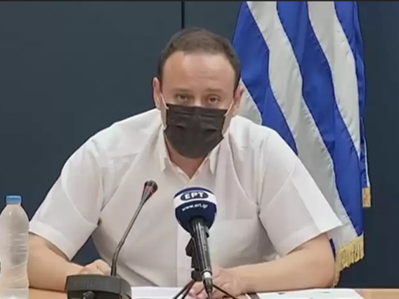Μαγιορκίνης: Σιγοβράζει η επιδημία, δεν πρέπει να μας ξεγελάει...