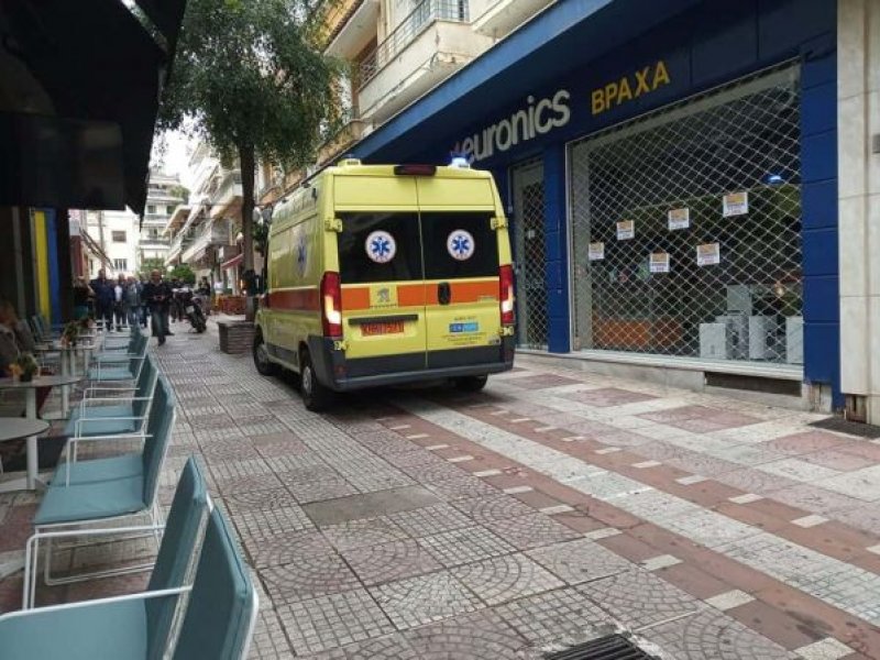 Αγρίνιο : Άνδρας μαχαίρωσε δύο γυναίκες στο κέντρο της πόλης