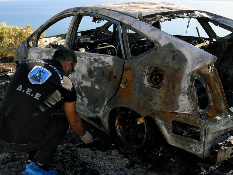 Λουτράκι: Με τσεκούρι ή μπαλτά εκτέλεσε τα θύματά του ο δράστης
