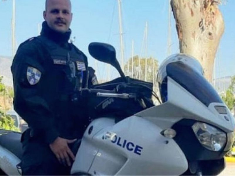 Δεν τα κατάφερε ούτε ο δεύτερος αστυνομικός που πήγε να βοηθήσει στη φωτιά στην παραλιακή