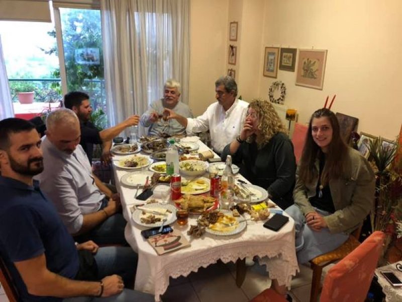 Χαμός με το τσιμπούσι Πολάκη: Ιστορία θα γράψουν οι παρέες και στην καραντίνα!!! ΠΑΡΤΕ ΤΟ ΧΑΜΠΑΡΙ !!!