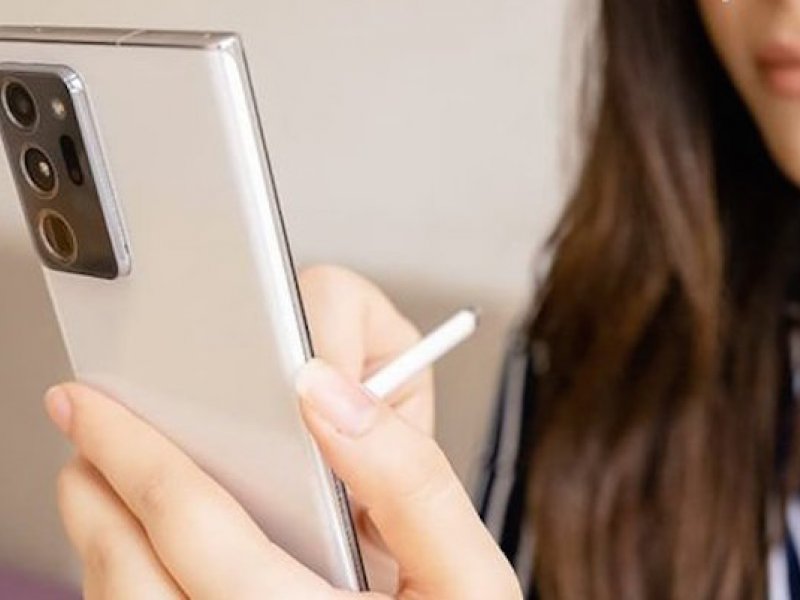 Δεν μπορώ να στείλω μήνυμα SMS στο 13033. Τι κάνω;