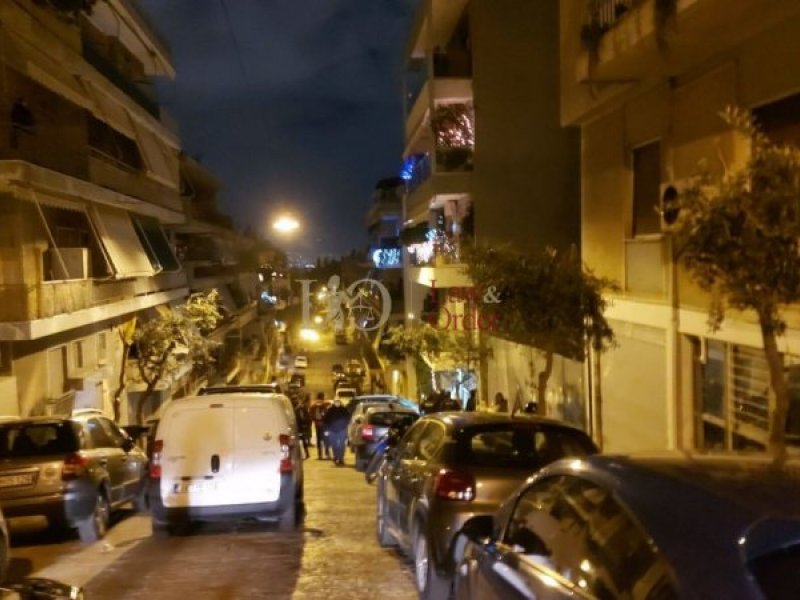 Έκρηξη με γκαζάκια σε σπίτι επιχειρηματία στο Παγκράτι! (βίντεο)