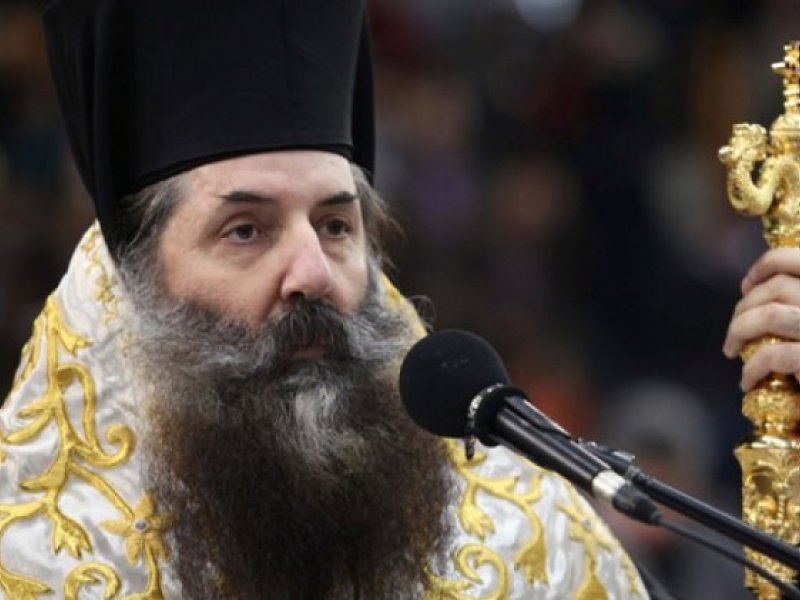 Μητροπολίτης Πειραιώς: Από την Θεία Κοινωνία δεν κολλάει ο κορονοϊός