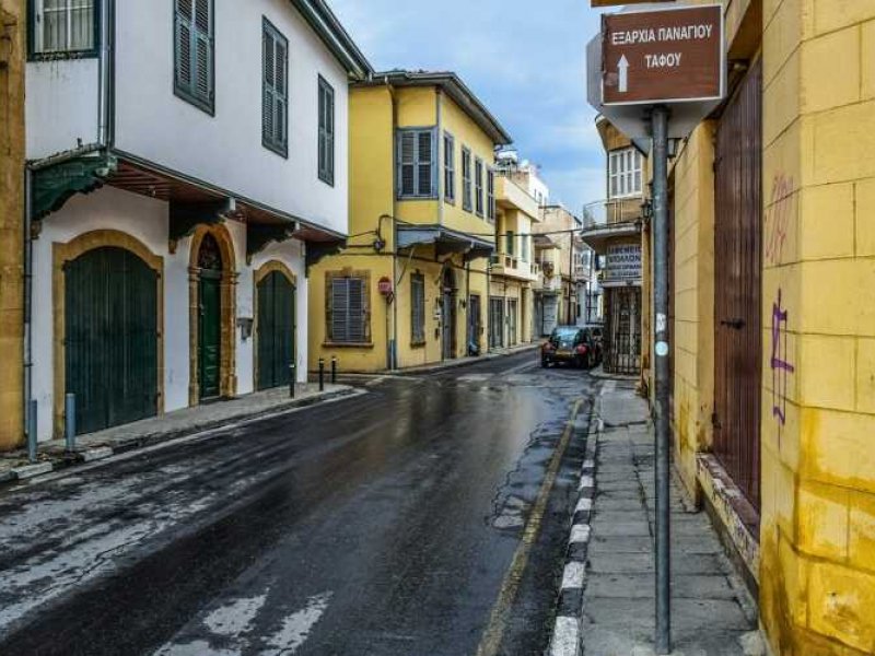 Αναστάτωση στην Κύπρο μετά τα 12 κρούσματα του μεταλλαγμένου ιού