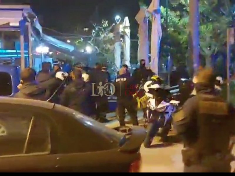 «Μακελειό» στη Συγγρού: Εκτέλεσαν πατέρα και γιο - Συναγερμός στην αστυνομία (βίντεο)
