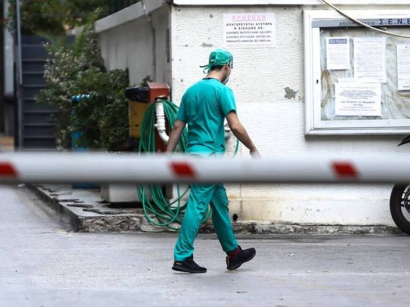 Βόλος: Κρίσιμες ώρες για 8χρονη που υπέστη αλλεργικό σοκ από γλυκό