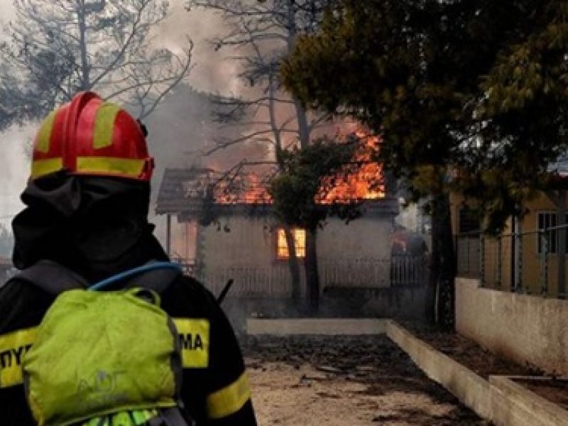 Καρανίκας: Για το Μάτι φταίει η Πυροσβεστική