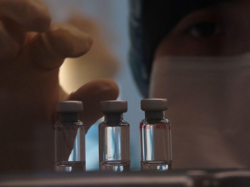 Δοκιμές συνδυασμού του εμβολίου της AstraZeneca με το ρωσικό Sputnik V αρχίζουν την ερχόμενη εβδομάδα