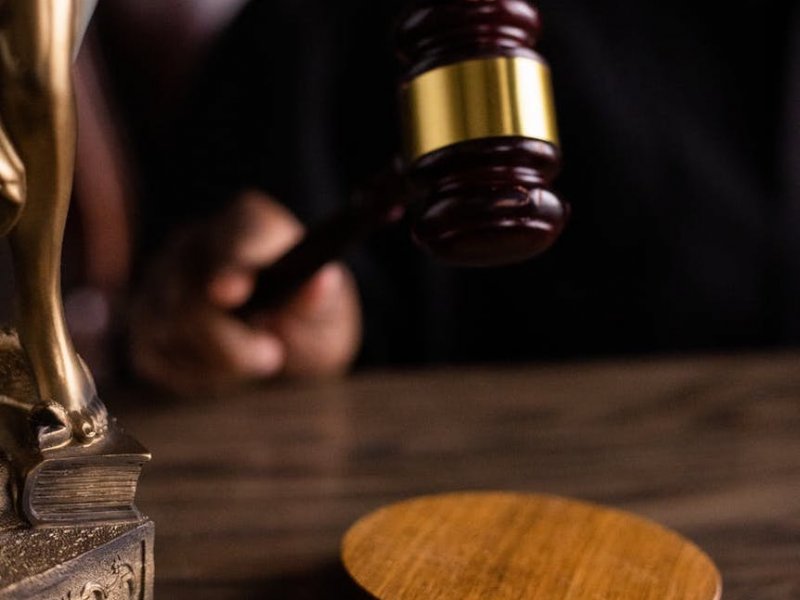 Ρόδος: 8 χρόνια κάθειρξη για τον άνδρα που ασελγούσε σε 14χρονο και τον φωτογράφιζε γυμνό!