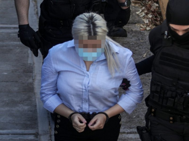 Επίθεση με βιτριόλι: Η Έφη Κακαράντζουλα έκλεψε ρούχα από την αποθήκη των φυλακών!