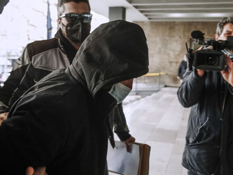 Θεσσαλονίκη: Τυφλωμένος από ζήλια δηλώνει ο γυναικοκτόνος που είχε «μεταμορφωθεί» σε γυναίκα