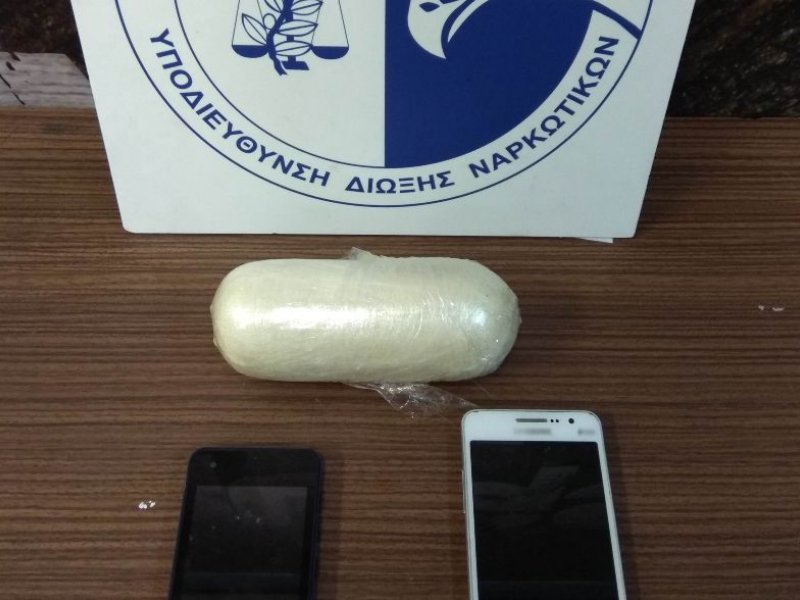 Αλλοδαπή γυναικα αντί για αποσκευές είχε... κοκαΐνη! (εικόνα)
