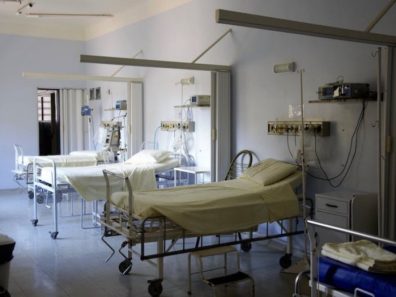 Η Μετάλλαξη Όμικρον είναι κατά 1/3 λιγότερο επικίνδυνη από τη Δέλτα