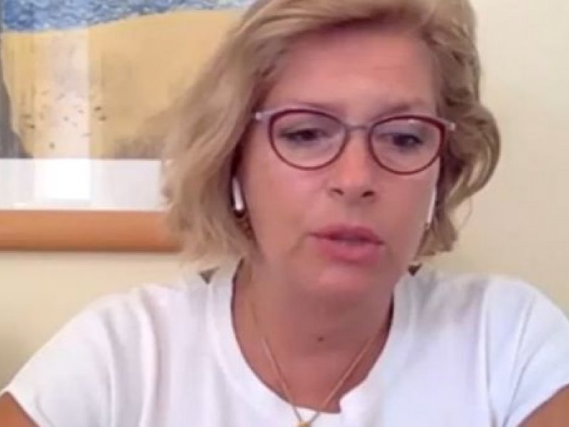 Μίνα Γκάγκα: «Ένα ποσοστό κόσμου πιστεύει στα fake news όπως πιστεύουν σε κάτι υπερφυσικό»