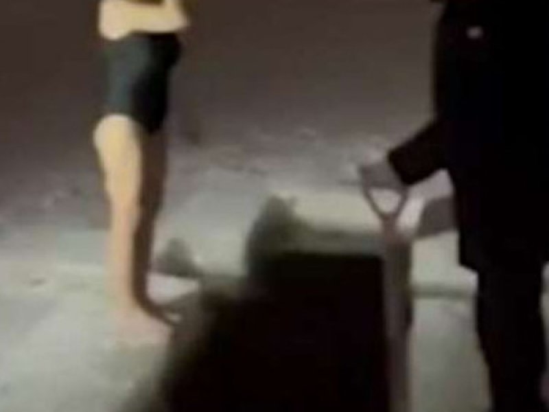 Ρωσία: Γυναίκα βούτηξε για το Σταυρό και παρασύρθηκε από ρεύμα μπροστά στα μάτια των παιδιών της (video)