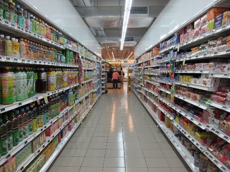 Οι επιπτώσεις της κακοκαιρίας «Ελπίς» στα ράφια των σούπερ μάρκετ: Ελλείψεις & ανατιμήσεις (Βίντεο)