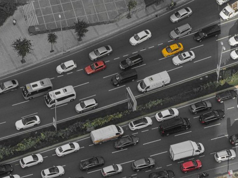 Νέα υποχρεωτικά συστήματα ασφάλειας για τα καινούρια αυτοκίνητα από τον Ιούλιο του 2022 και «μαύρα κουτιά» από το 2024!