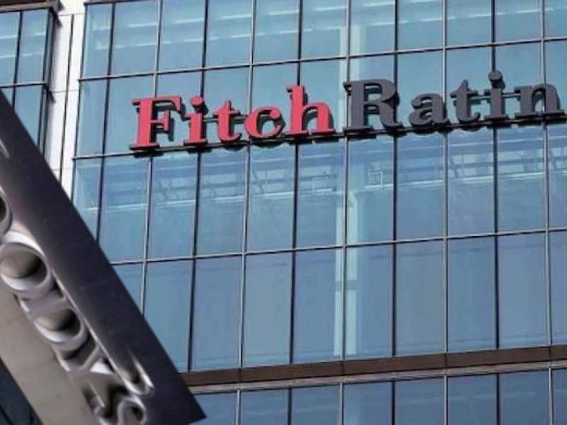 Πόλεμος στην Ουκρανία: Fitch και Moody’s κατέταξαν τη Ρωσία στην κατηγορία 