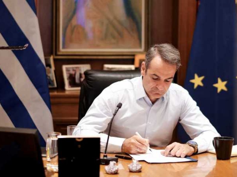 Επιστροφή στο Μαξίμου για τον Κυριάκο Μητσοτάκη - Αρνητικά όλα τα σημερινά τεστ που έκανε