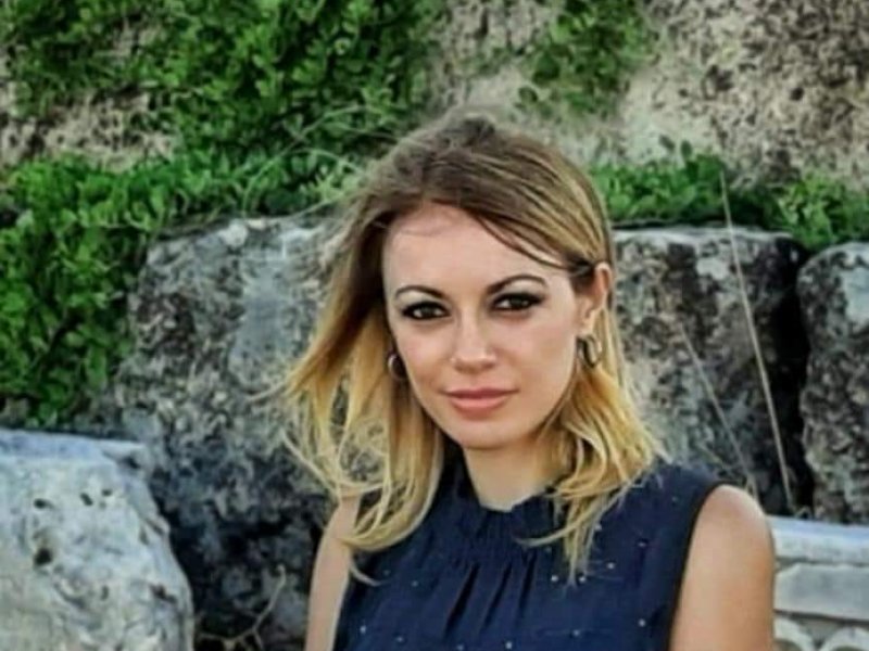 Από τον Βαρουφάκη στον Τσίπρα και από εκεί ανεξάρτητη: Εκτός ΣΥΡΙΖΑ η βουλευτής Αγγελική Αδαμοπούλου