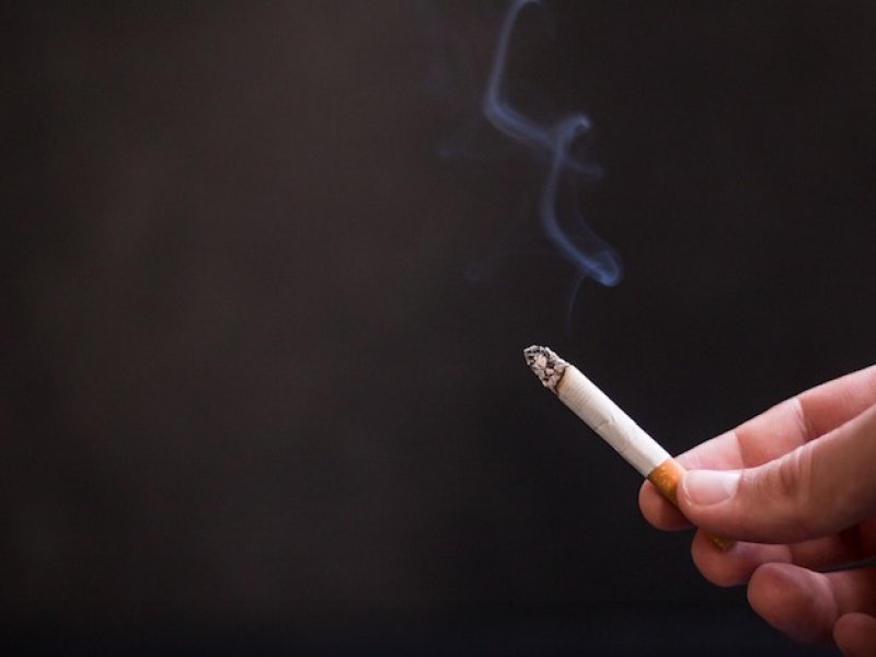 Λάρισα: 16χρονος έσβησε τσιγάρο στο πόδι συμμαθήτριάς, επειδή τον απέρριψε ερωτικά