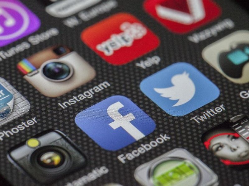 «Αποτοξίνωση» από τα social media: Βελτιώνει την ψυχική μας υγεία και μειώνει το άγχος και την κατάθλιψη
